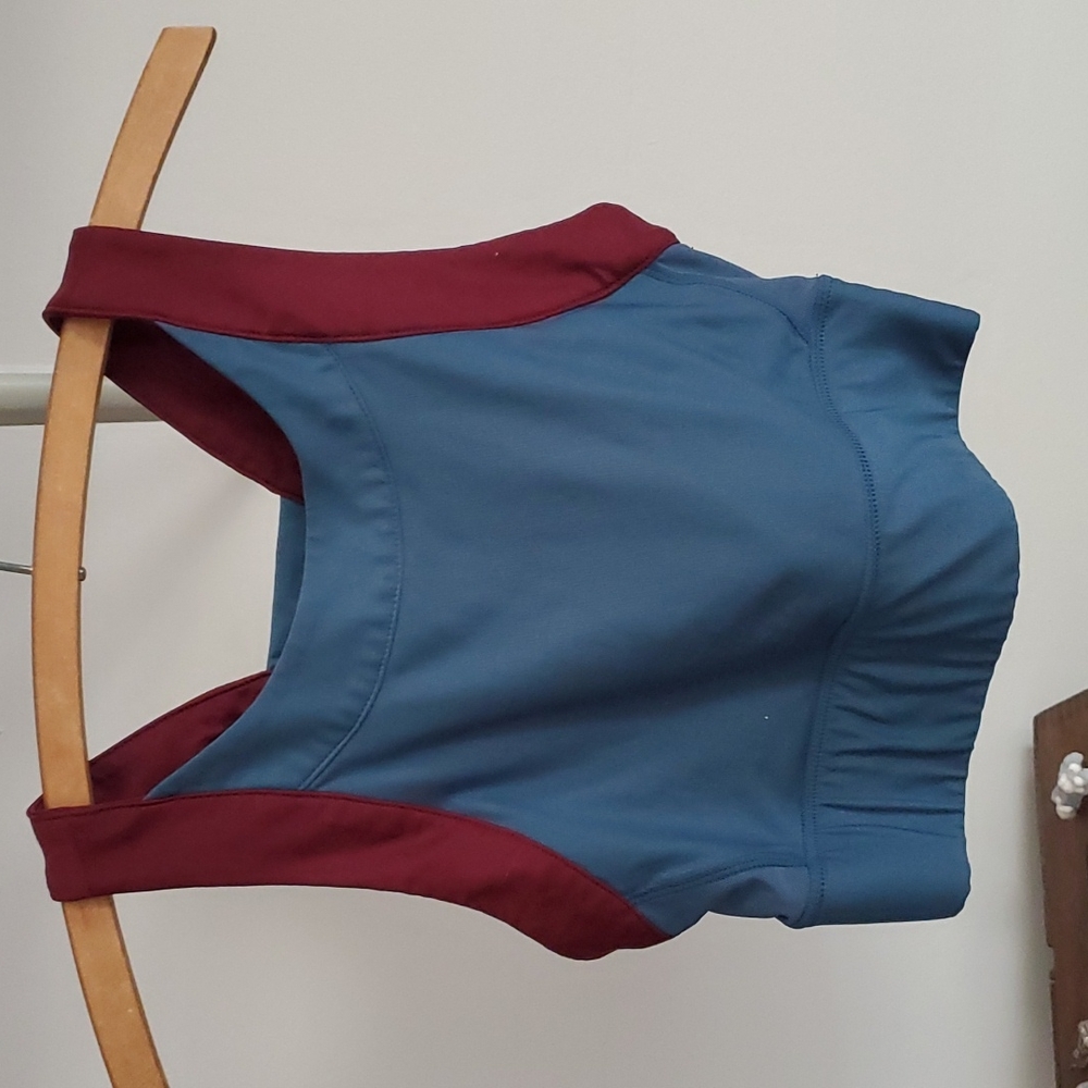 Longline high neck sports bra